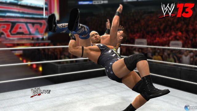WWE 13