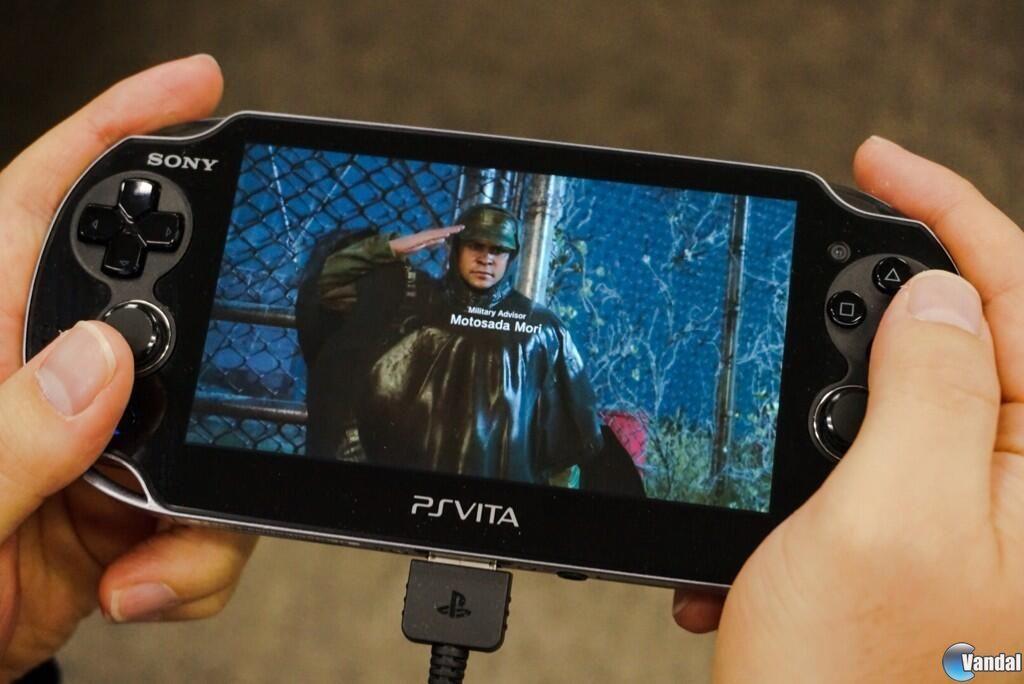 Kojima muestra el juego remoto en PS Vita de Metal Gear Solid V: Ground Zeroes