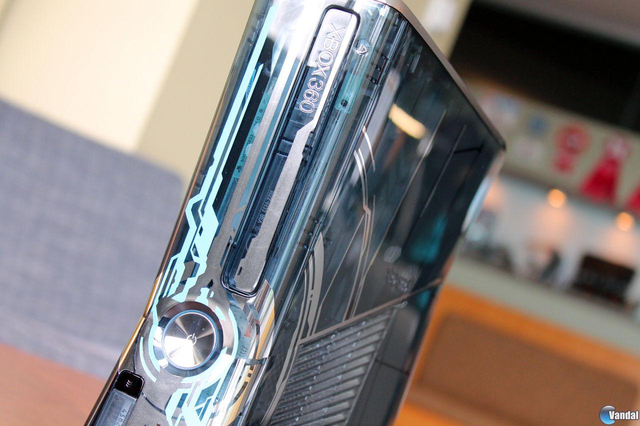 La Xbox 360 edici�n Halo 4 nos muestra su lado m�s fotog�nico