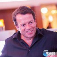 El jefe de Activision UK abandona la compa��a