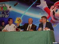 Nintendo presenta Super Mario Galaxy con el astronauta Buzz Aldrin