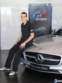 Sony entrega el Mercedes SLS AMG al ganador del concurso de Gran Turismo 5