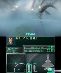 Se muestra la doble pantalla de Ace Combat para Nintendo 3DS