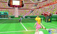 Mario muestra el saque en Mario Tennis