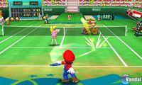 Mario muestra el saque en Mario Tennis