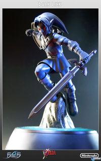 First4figures presenta la figura de Dark Link