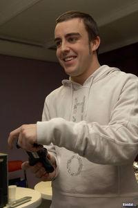Fernando Alonso prueba Formula 1 en PlayStation 3
