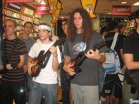 400 Personas tocan Guitar Hero 5 durante 24 horas en Espa�a