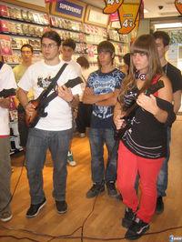 400 Personas tocan Guitar Hero 5 durante 24 horas en Espa�a
