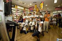 400 Personas tocan Guitar Hero 5 durante 24 horas en Espa�a