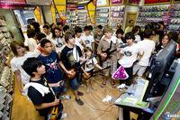 400 Personas tocan Guitar Hero 5 durante 24 horas en Espa�a