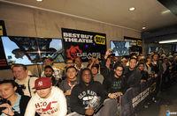 20.000 tiendas de todo el mundo abrieron de noche para vender Gears of War 3