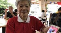 A woman of 84 years old goes viral by completing Pokémon GO in Singapore