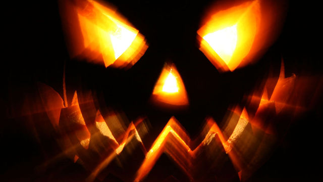 Una versión especial de Halloween de Paper Zombie