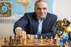 Noticia Garry Kasparov, ex campen del mundo de ajedrez, juega Hearthstone y casi es rango mximo